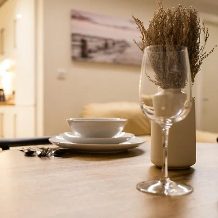 Stylish Centre Living Apartment *