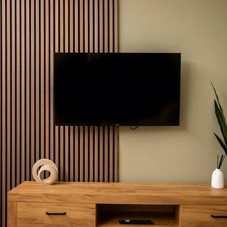 Stylish Centre Living Apartment