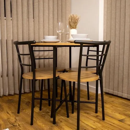Stylish Centre Living